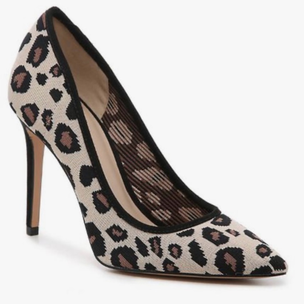 Brand new! Mix No. 6 Danyah Hugh Heel